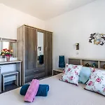Watermill Villa *